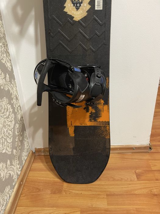 Placa snowboard 150 cm burton radius cu legaturi burton