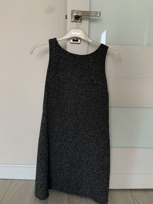 Продам женские офисные платья