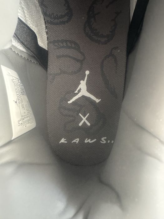 Vand adidasi J4 Retro Kaws