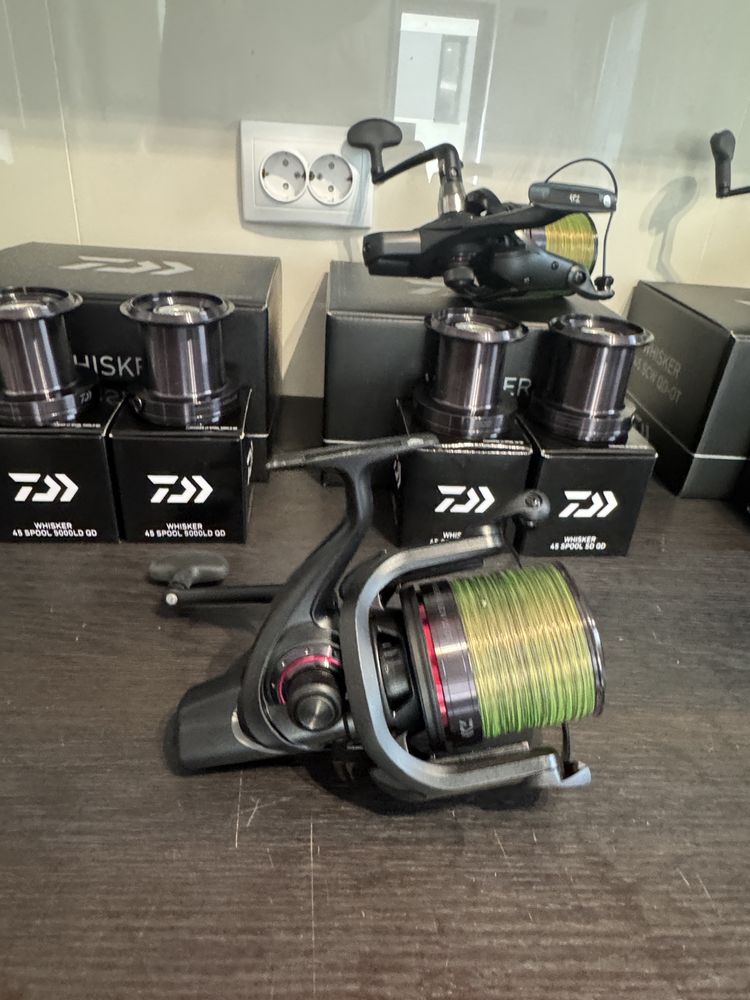 Vand mulinete Daiwa Wisker 45 SCW QD OT