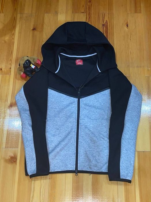 Nike Tech Fleece