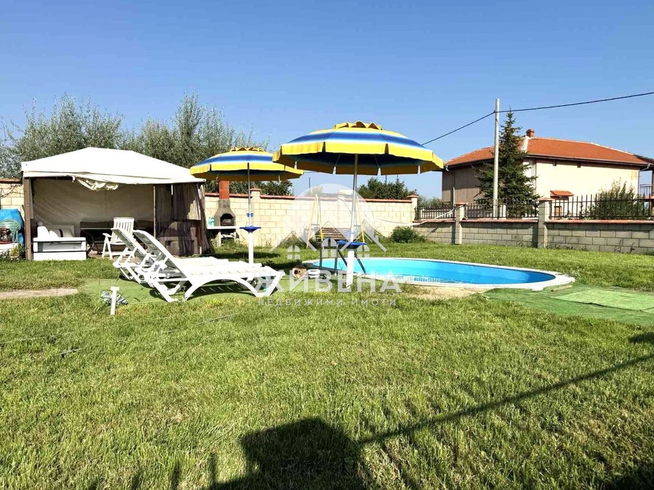 Продава се Къща в с. Топола, Област Добрич - 196 кв.м за 970 €/кв.м - Снимка #1