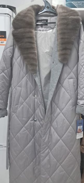 Стенка , куртка продам