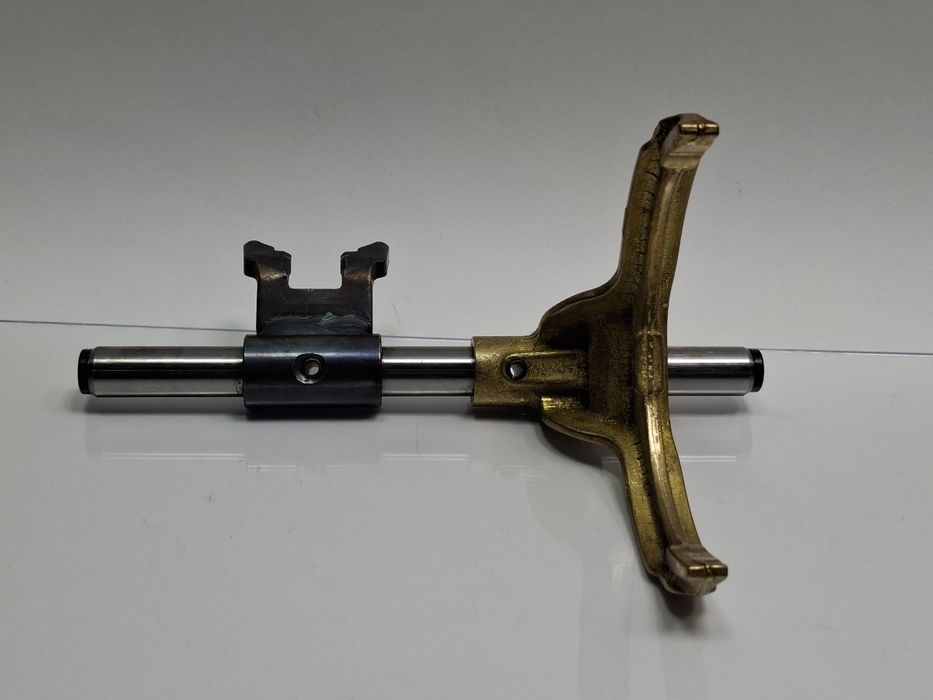 Furca cuplare trepte 3/4 VOLKSWAGEN TOURAN 1T1, 1T2 2003 - 20102.0 TDI