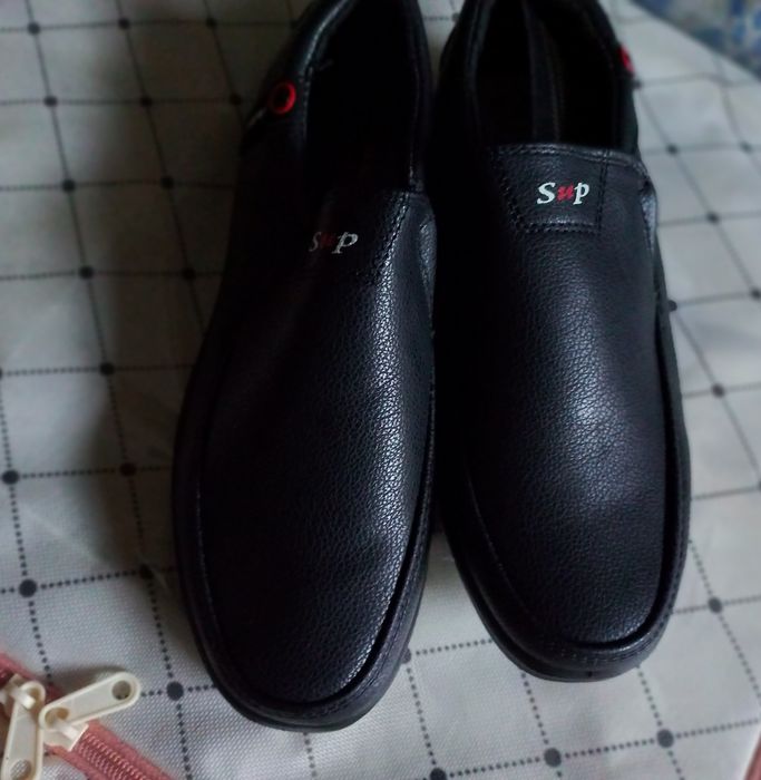 Новые туфли .     .   .