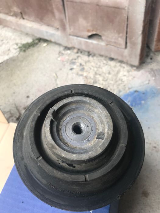 Оригинални тампони за Мотора и Скоростна кутия Мерцедес Mercedes