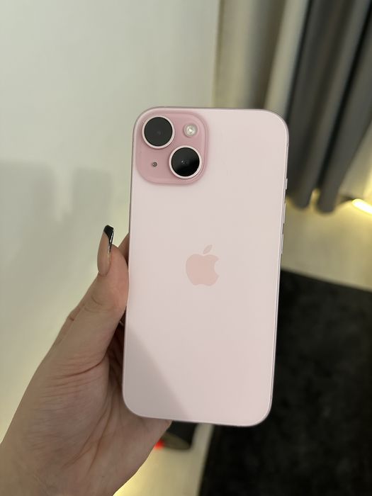 Продам IPhone 15