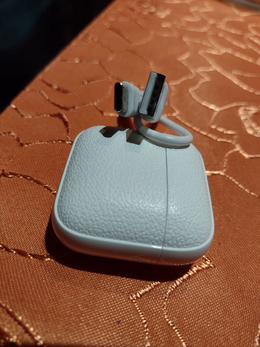 Слушалки True Wireless  USB-c