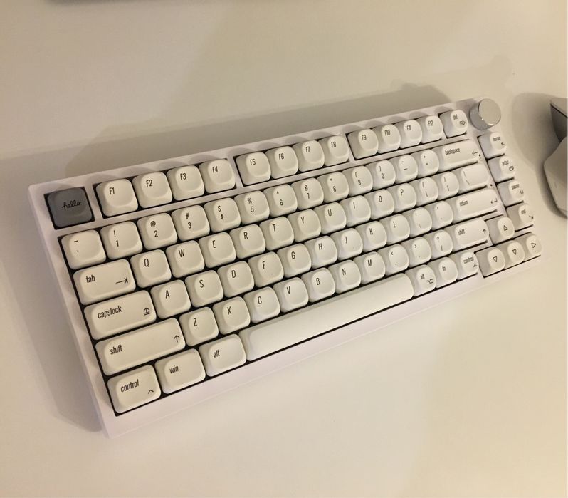 Механична клавиатура капачки