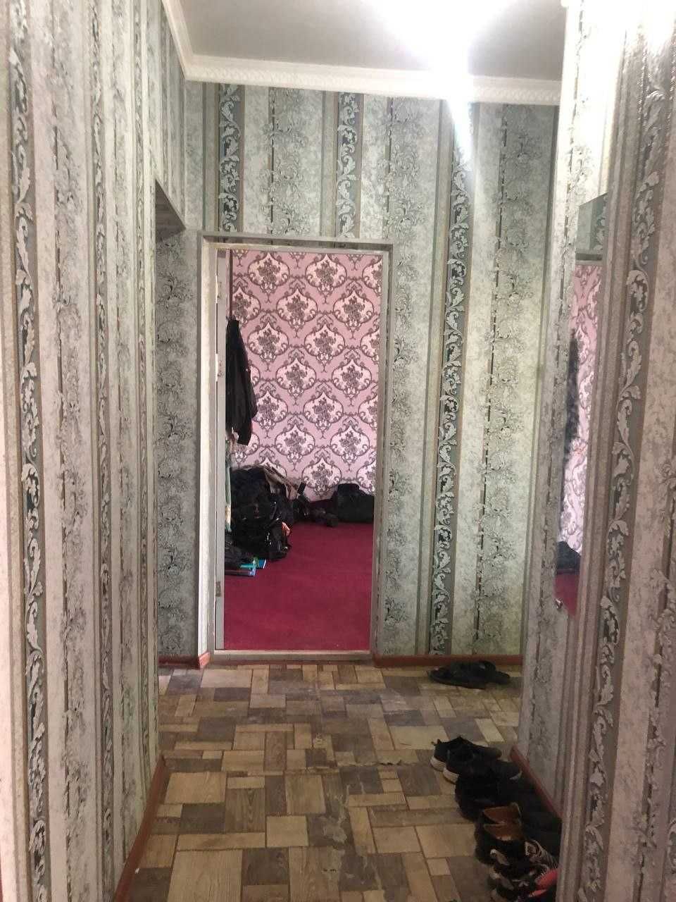 Uy sotiladi 3 xonalik