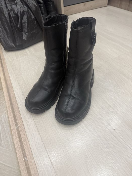 Продам зимние сапоги