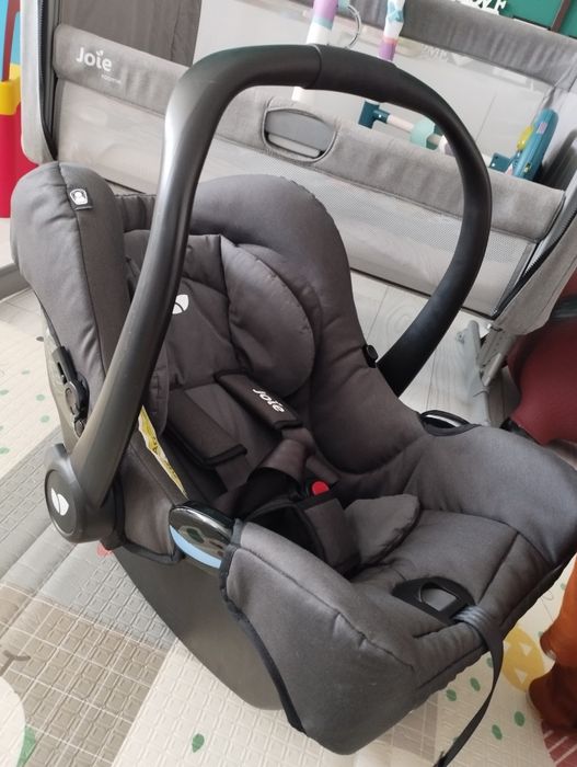 Vând scoica auto Joie