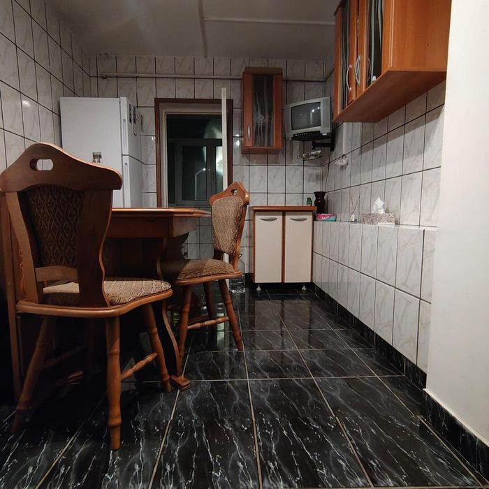 Apartament 2 camere decomandat etaj 1