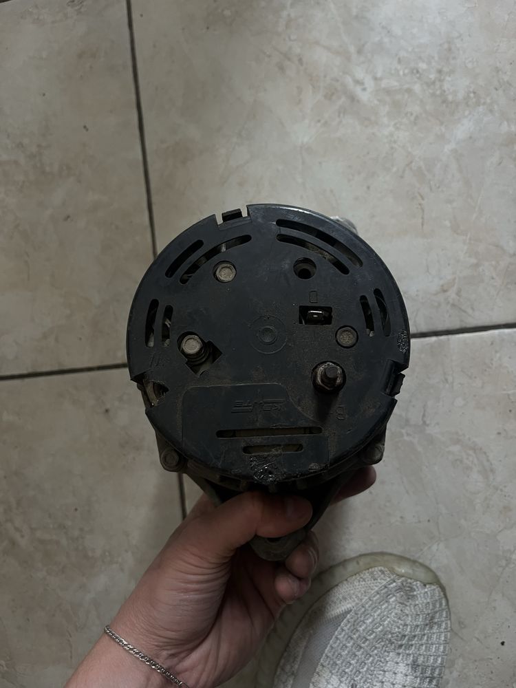 Продам генератор 115А