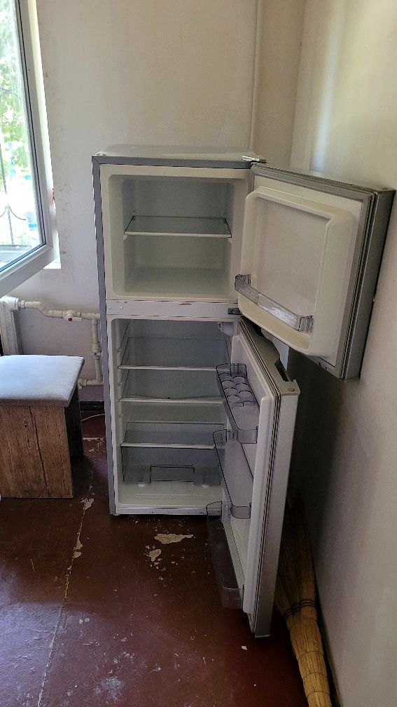 Продается холодильник