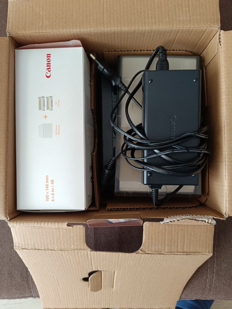 Принтер за снимки Canon SELPHY CP1300 като нов + Подарък!