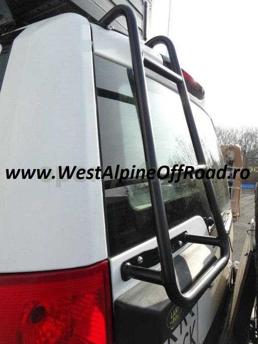 Scara LAND ROVER DISCOVERY 3 din OTEL pentru usa din spate