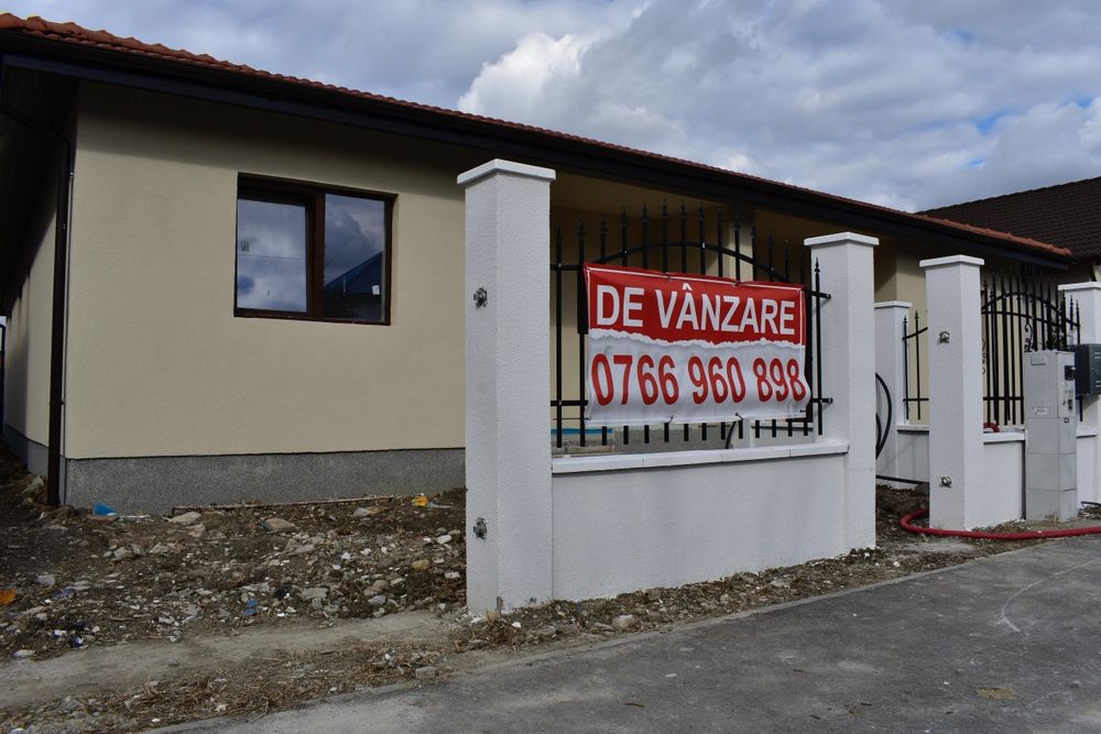 Duplex modern de vânzare în Săcălaz, PROPRIETAR