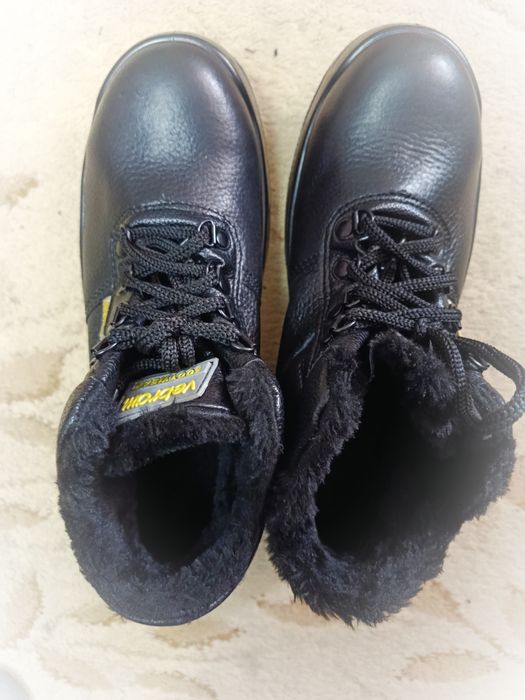 Зимние сапожки российские новое!