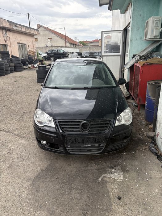 Vw Polo 2006 година 1.4 бензин 5 скорости ръчка 4/5врати на части