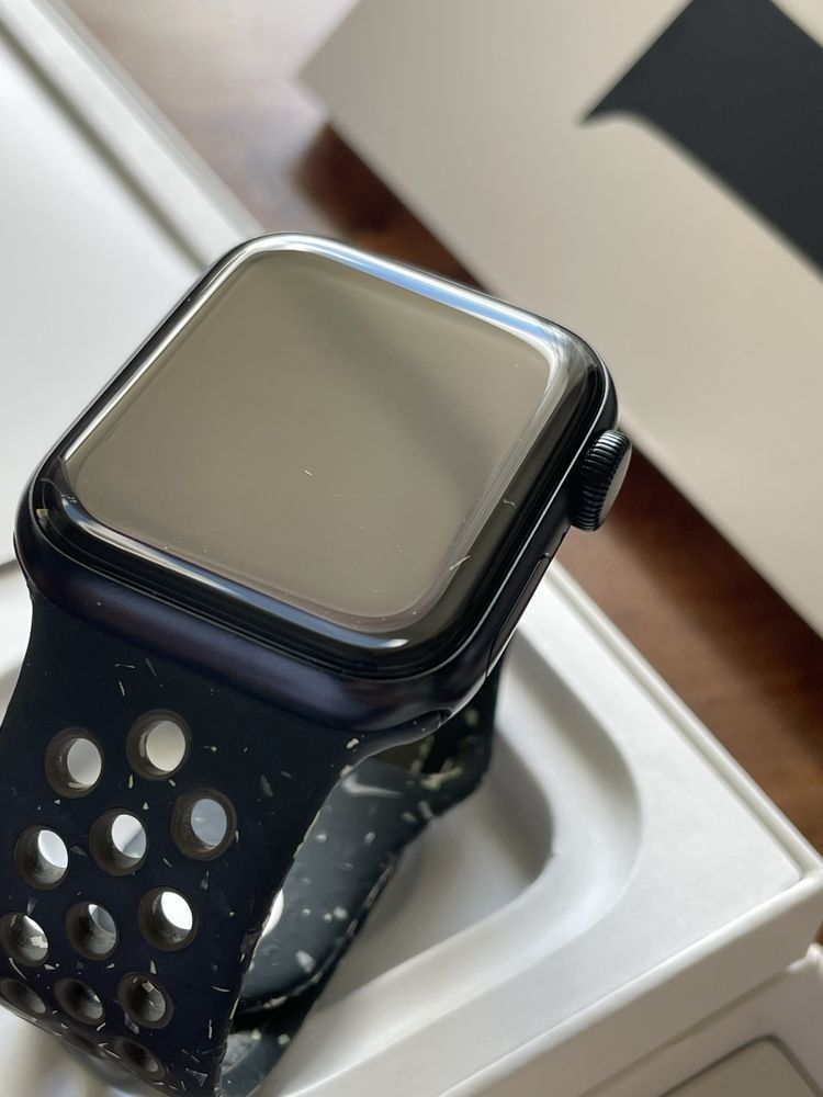 Apple watch SE 2nd gen 40mm