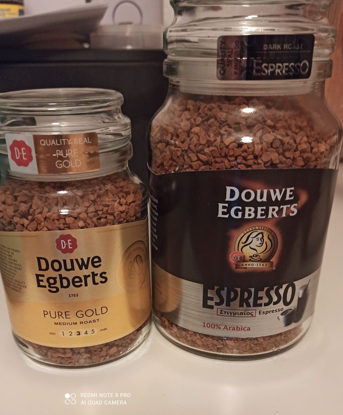 Cafea solubila Douwe Egberts