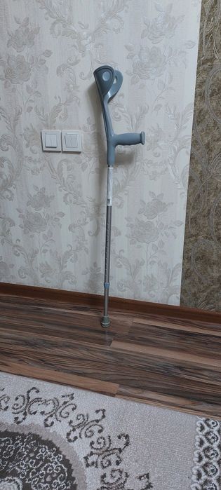 Трость с локтевым упором