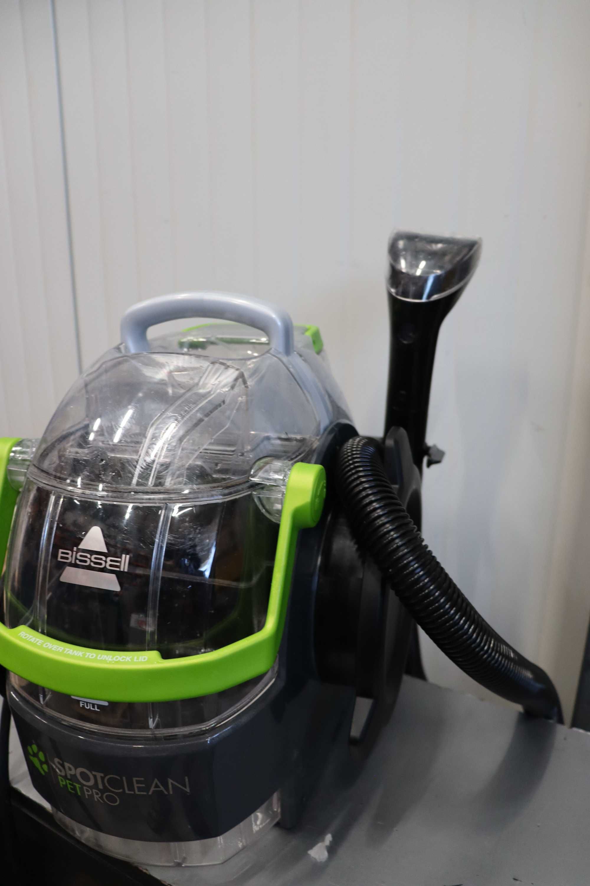 Перяща прахосмукачка BISSELL SpotClean Pet Pro, Черна/Зелена, 750 W