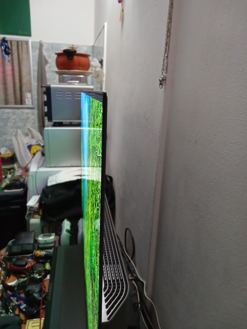 TV - LG OLED EVO C4 4K 48" (121 cm)