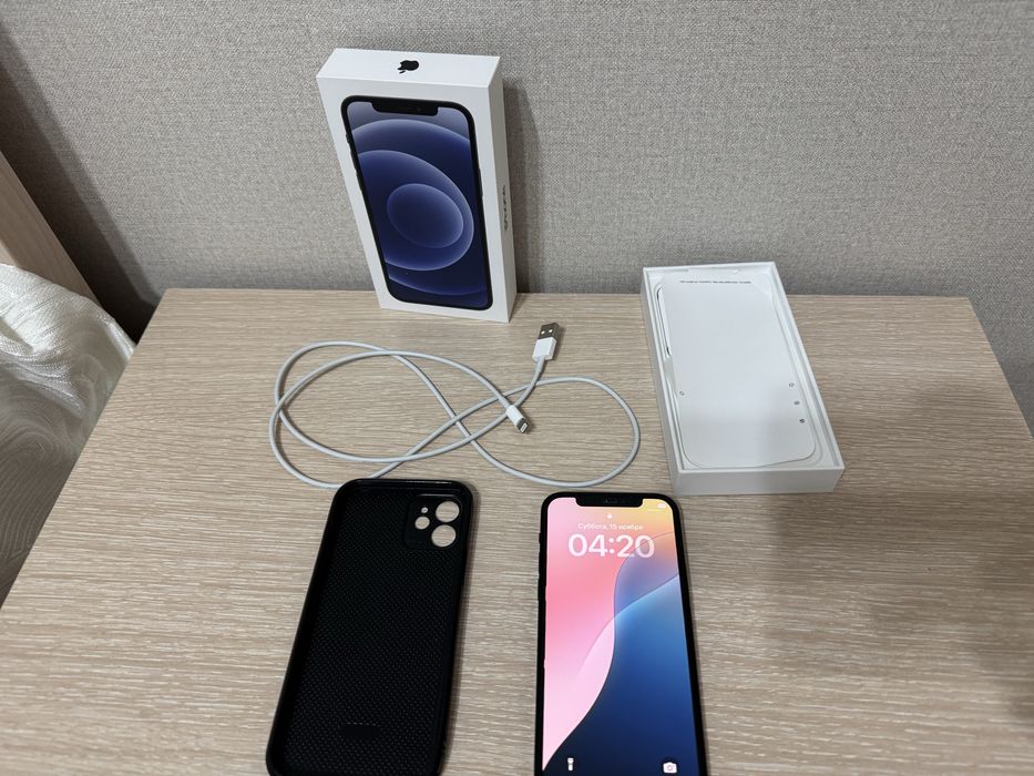 Продам Iphone 12 64 gb