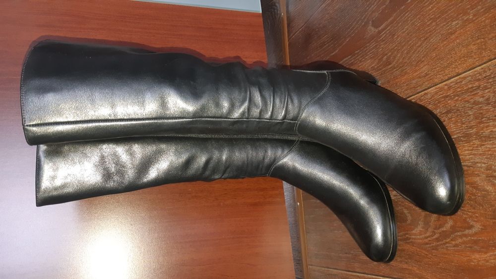 Демисезонные женские сапоги