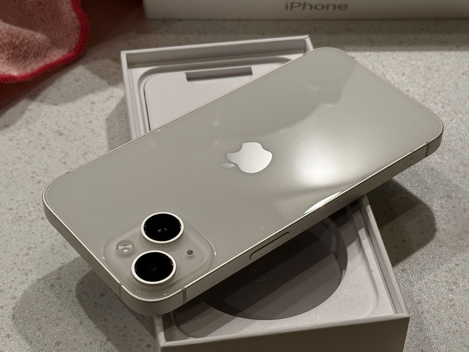 iPhone 14 White (Бял) 256GB – Перфектен, 100% Батерия.