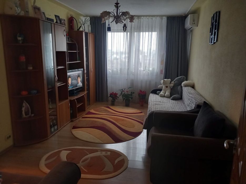 Vand apartament cu 3 camere Gara Obor