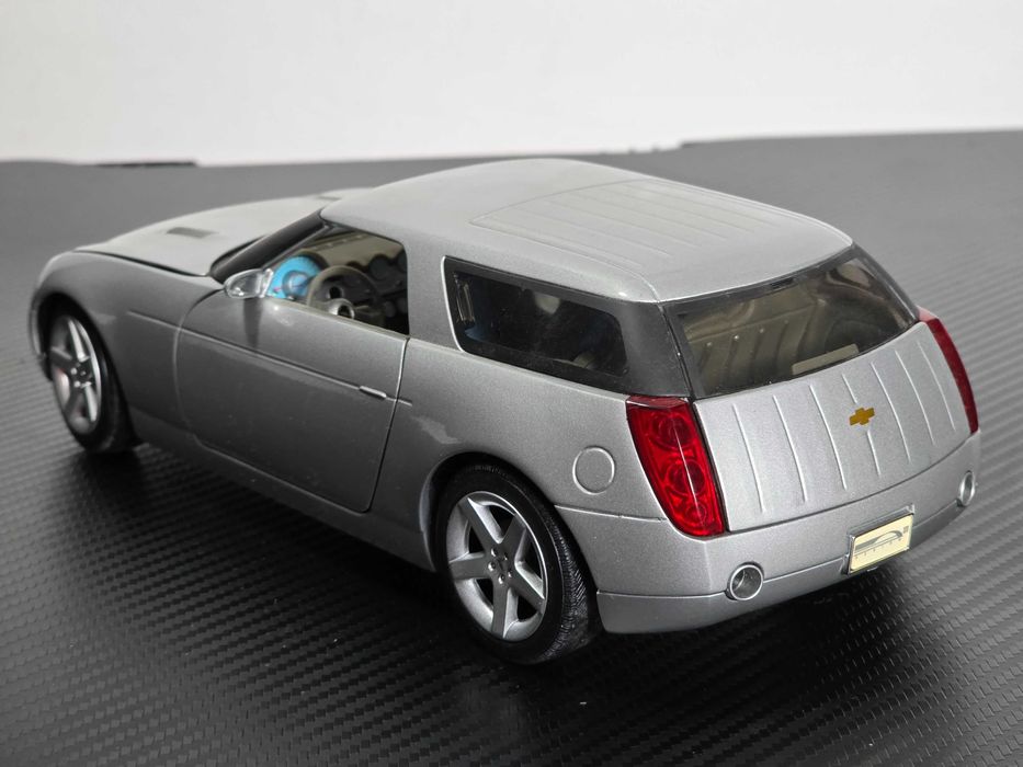 Macheta Auto 1/18 Road Signature Chevy Nomad Concept