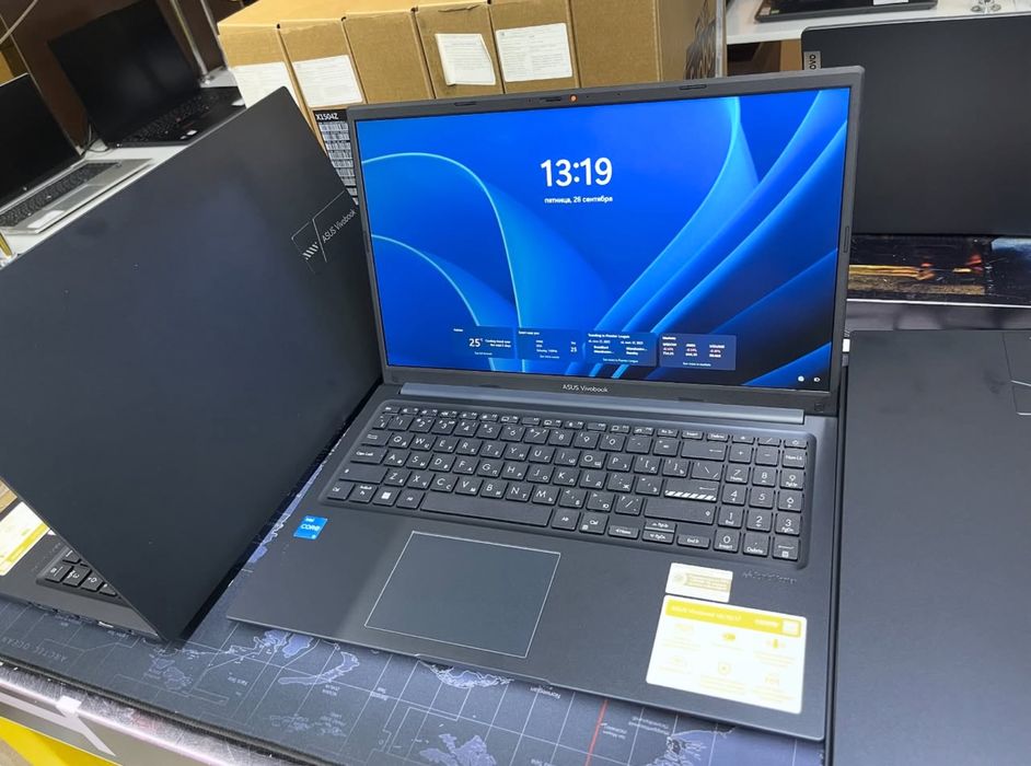 Asus Vivobook X1504 - Core i3-1215U/8Gb/512Gb
