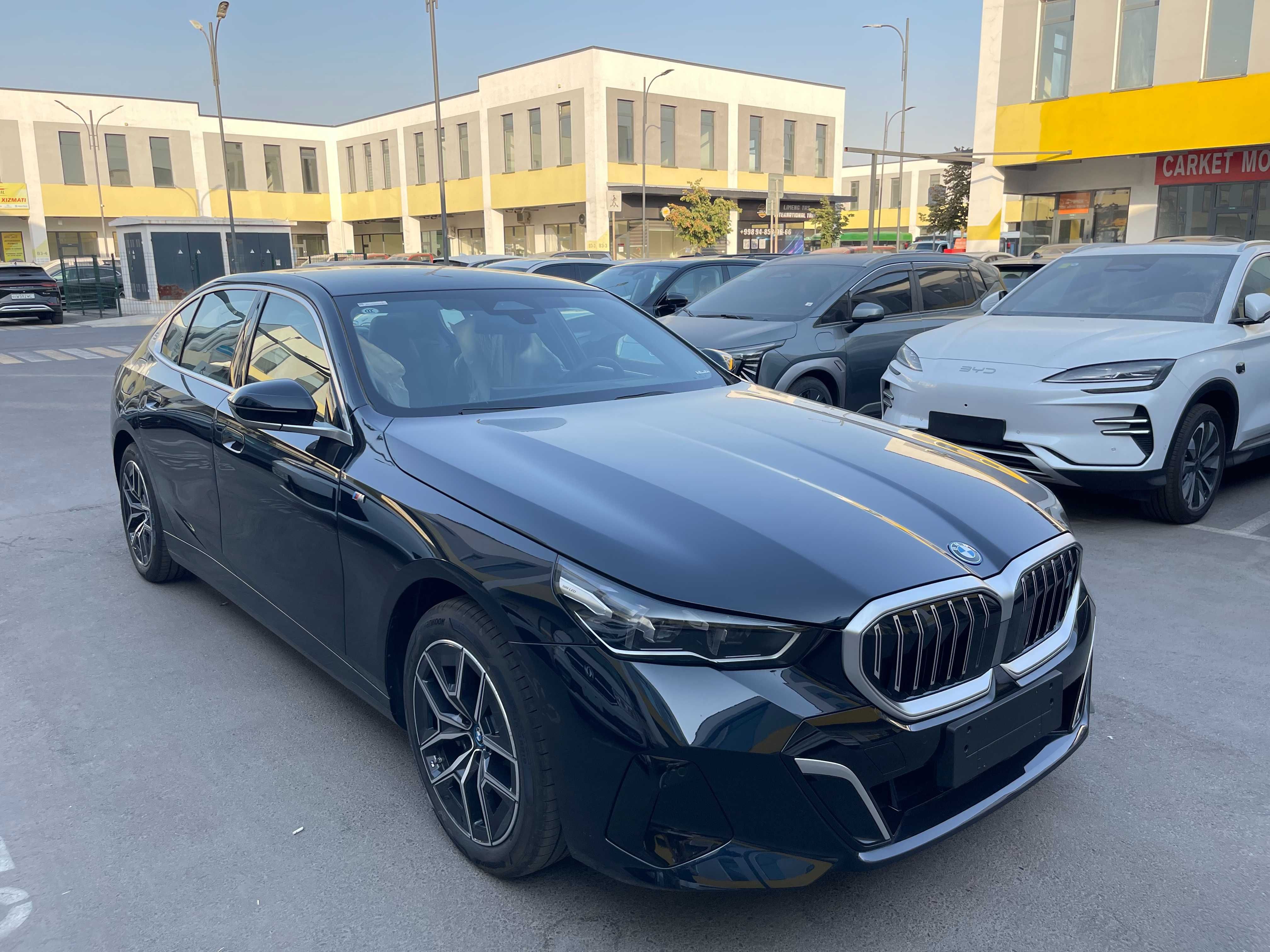 BMW i5 eDrive 35L