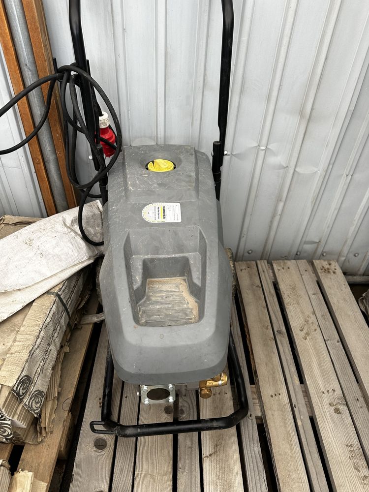 Karcher HD 260bari  HDS 200bari cu apa calda