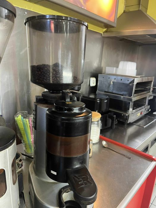 Кафемелачка - професионална, запазена, функционираща