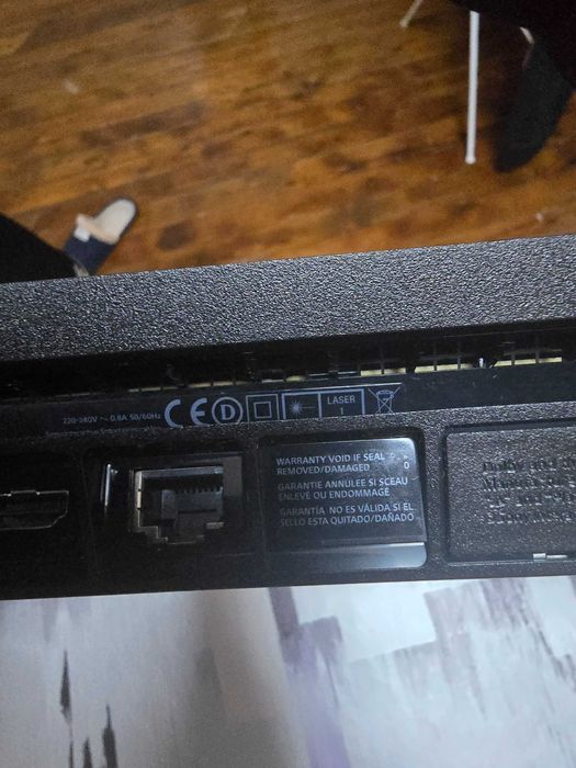 Playstation 4 slim