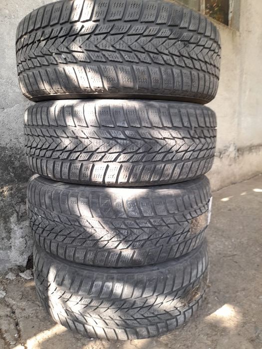 Vând anvelope Iarna