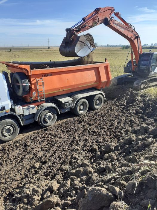 Pământ  de umplutura și pamant negru demolez evacuare moluz