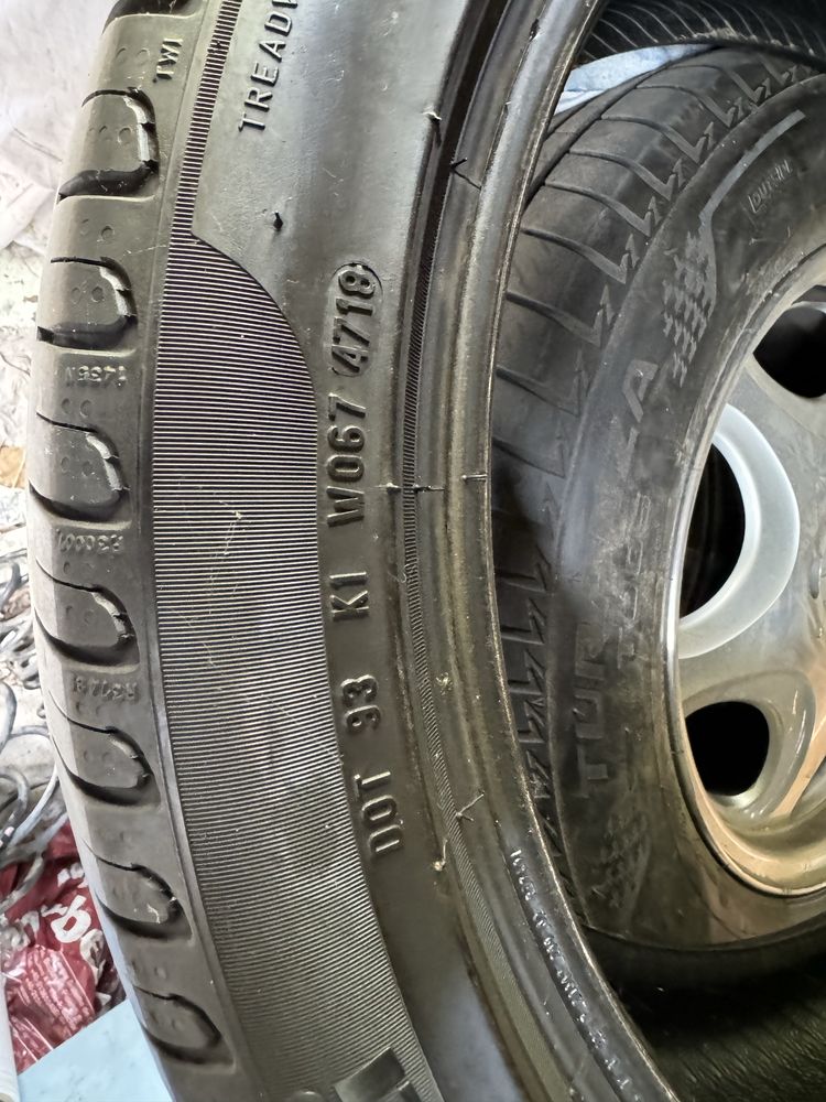 Vand 4 anvelope vara pirelli 225/45/18