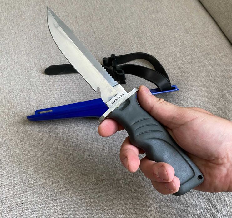 Cutit de scafandri IST Sports din otel inoxidabil original + toc cadou