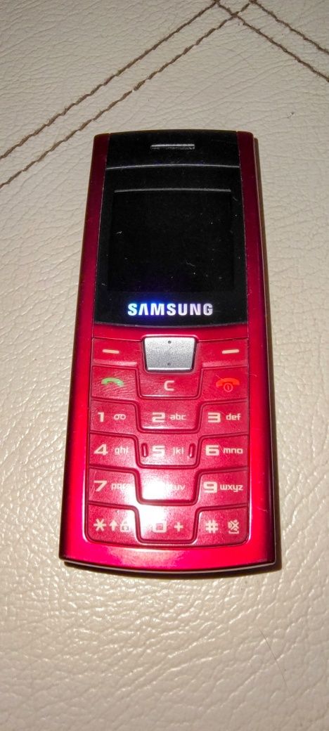 Samsung pe șină cu butoane