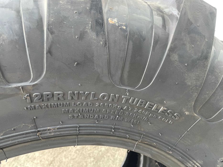 Marca ROADMILE 16.9-28 cu 12 pliuri anvelope noi pentru buldo spate