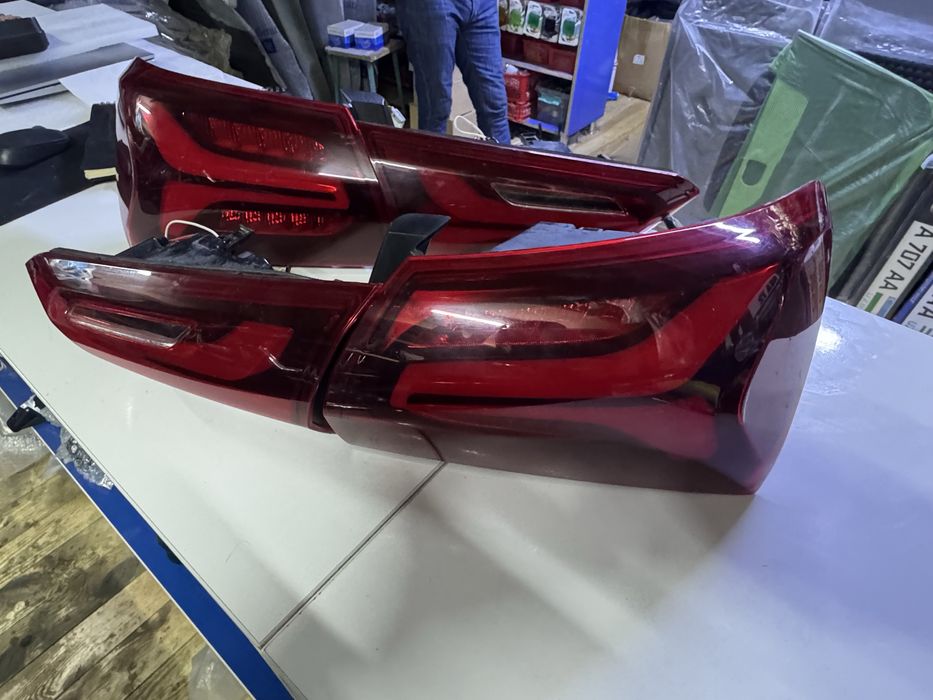 Malibu2 Premier stop red