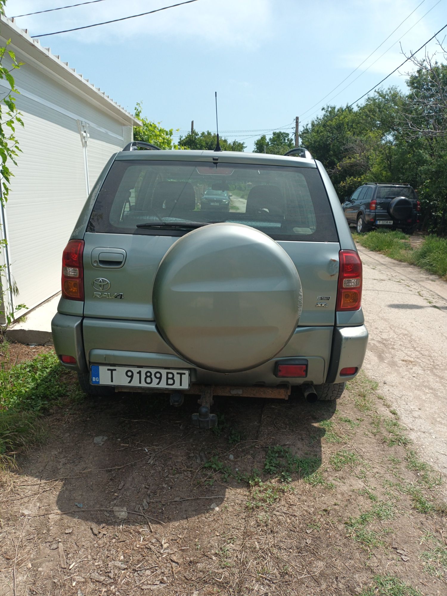 Рав 4 2005г дизел 2000к 3700лв