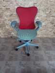 Scaun ergonomic Herman Miller Mirra 1