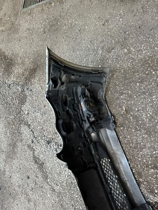 Предна броня на Mercedes w203