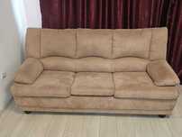 Canapea Catifea Extensibila 3 locuri, PLUS CADOU Bancheta